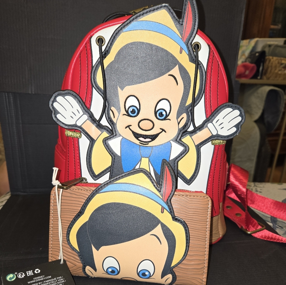 Disney Pinocchio Red Backpack and Wallet Set